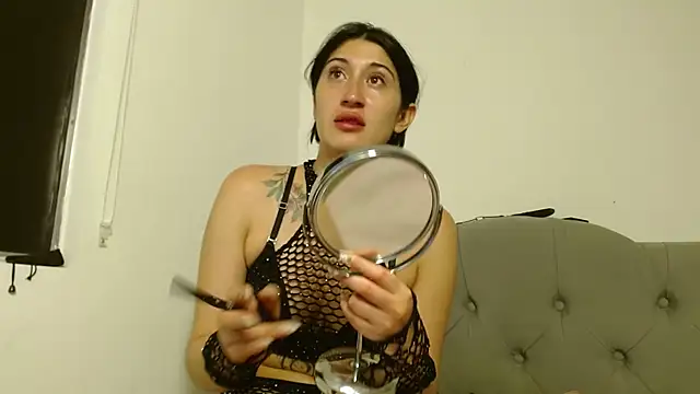 Red-moon1 online show from 28, 12, 2024