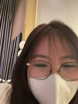 Onee-Chew online show from 28, 2, 2026