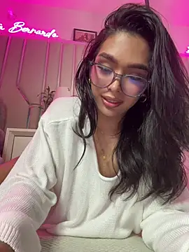 Snapshot of Samantha_Bernardo chatting on 12, 6, 2026 Samantha Bernardo online show from 12, 6, 2026