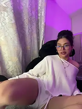 Snapshot of Samantha_Bernardo chatting on 21, 6, 2026 Samantha Bernardo online show from 21, 6, 2026