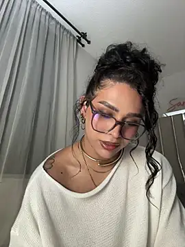 Snapshot of Samantha_Bernardo chatting on 17, 7, 2026 Samantha Bernardo online show from 17, 7, 2026