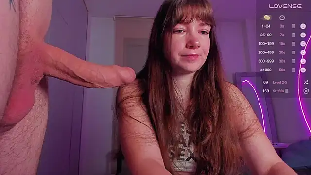 Snapshot of alicekaneky chatting on 25, 10, 2025 alicekaneky online show from 25, 10, 2025