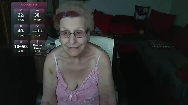 HeisseomaOriginal online show from 3, 12, 2025