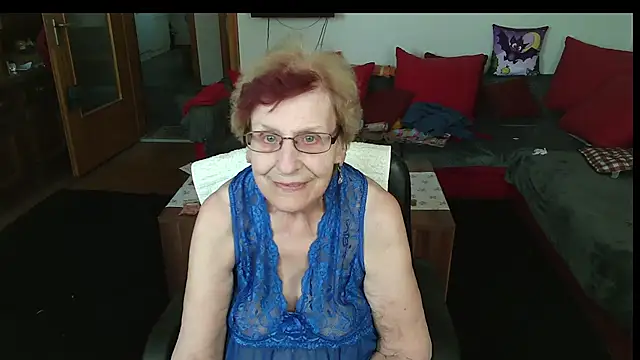 HeisseomaOriginal online show from 8, 4, 2026