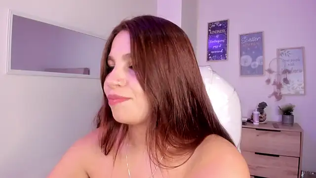 bluee hazell online show from 19, 3, 2025