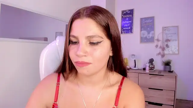 bluee hazell online show from 22, 3, 2025