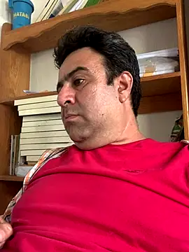 Snapshot of EmilianoGt chatting on 10, 10, 2025 EmilianoGt online show from 10, 10, 2025