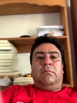 Snapshot of EmilianoGt chatting on 17, 10, 2025 EmilianoGt online show from 17, 10, 2025