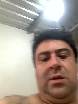 Snapshot of EmilianoGt chatting on 20, 10, 2025 EmilianoGt online show from 20, 10, 2025