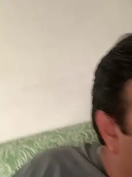 Snapshot of EmilianoGt chatting on 26, 10, 2025 EmilianoGt online show from 26, 10, 2025