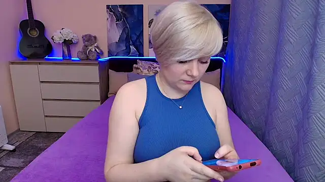 Snapshot of BlondPearl chatting on 14, 5, 2026 BlondPearl online show from 14, 5, 2026
