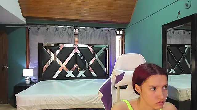 Linda4Petite online show from 1, 3, 2025