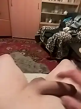 Robertino21cm online show from 15, 12, 2025