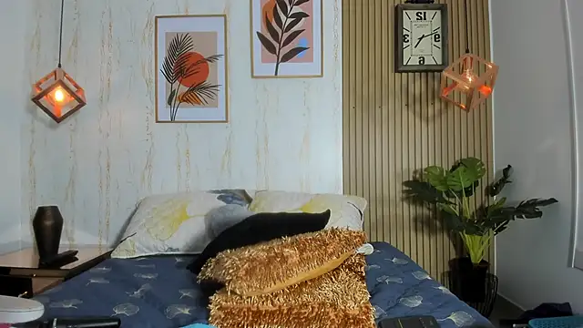 CameronCollins  online show from 6, 2, 2025