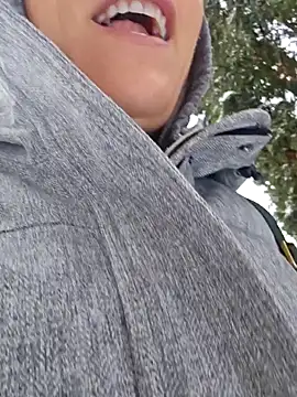 Ellie-L-Elizabeth online show from 6, 2, 2025