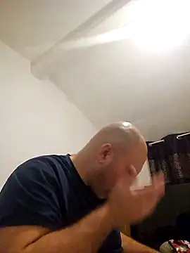 mario890605 online show from 5, 3, 2025