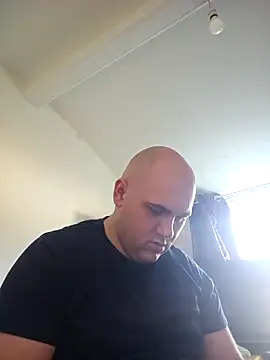 mario890605 online show from 10, 3, 2025