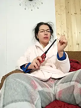 SquirtyMellissaLabia online show from 18, 12, 2025