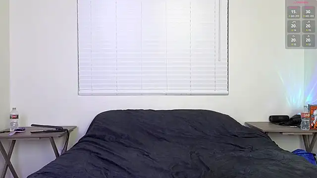 Snapshot of AriannaPena chatting on 5, 1, 2025 AriannaPena online show from 5, 1, 2025