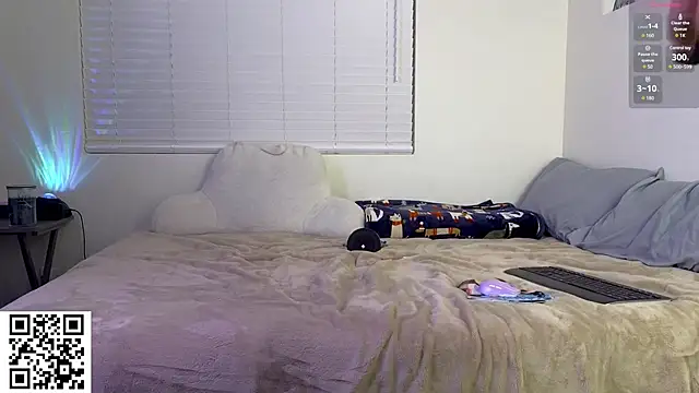 Snapshot of AriannaPena chatting on 30, 1, 2025 AriannaPena online show from 30, 1, 2025