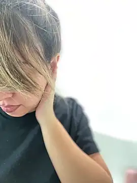 Snapshot of AriannaPena chatting on 31, 1, 2025 AriannaPena online show from 31, 1, 2025