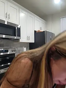 Snapshot of AriannaPena chatting on 14, 3, 2025 AriannaPena online show from 14, 3, 2025