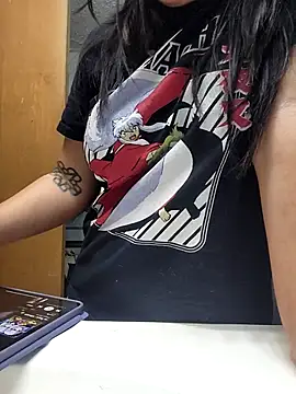 Snapshot of AriannaPena chatting on 15, 10, 2025 AriannaPena online show from 15, 10, 2025