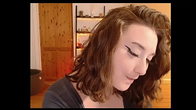 NaughtyRapunzel7 online show from 28, 12, 2024