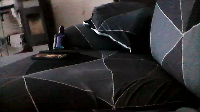 Snapshot of mickzizi chatting on 13, 10, 2025 mickzizi online show from 13, 10, 2025