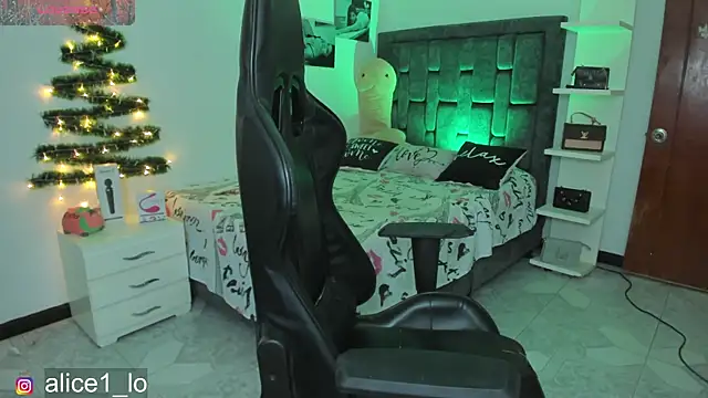 candy alicee online show from 10, 12, 2024