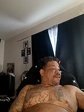 yellowwetfox online show from 1, 2, 2025