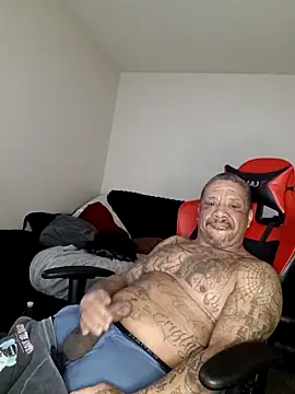 yellowwetfox online show from 17, 2, 2026