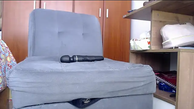 Juls winter  online show from 11, 3, 2025