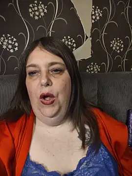 HouseWifeWhore Milf online show from 24, 5, 2026