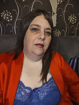 HouseWifeWhore Milf online show from 6, 7, 2026