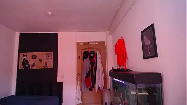 romeolovedark online show from 30, 1, 2025