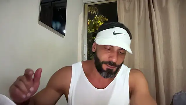 Snapshot of romeolovedark chatting on 20, 6, 2026 romeolovedark online show from 20, 6, 2026