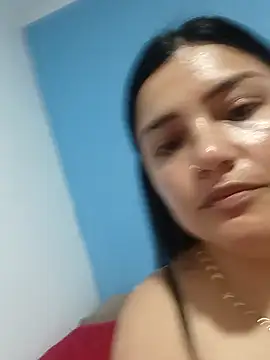 Snapshot of laura_dirtyhot chatting on 20, 3, 2026 laura dirtyhot online show from 20, 3, 2026