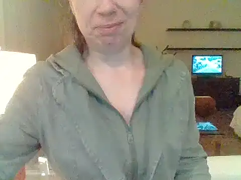 Snapshot of Moi_Lina chatting on 18, 6, 2026 Moi Lina online show from 18, 6, 2026