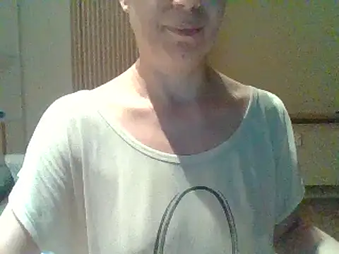 Snapshot of Moi_Lina chatting on 31, 7, 2026 Moi Lina online show from 31, 7, 2026