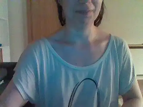 Snapshot of Moi_Lina chatting on 1, 8, 2026 Moi Lina online show from 1, 8, 2026