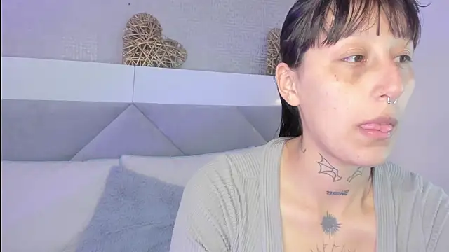 Mariana Joness online show from 11, 4, 2026