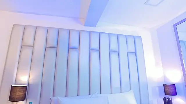 Snapshot of aandreaperez chatting on 8, 4, 2026 aandreaperez online show from 8, 4, 2026