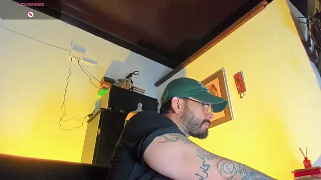 CamiloGray  online show from 9, 11, 2025