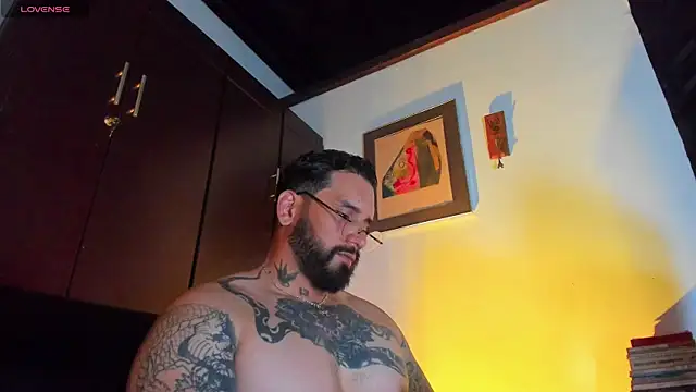 Snapshot of CamiloGray_ chatting on 11, 5, 2026 CamiloGray online show from 11, 5, 2026