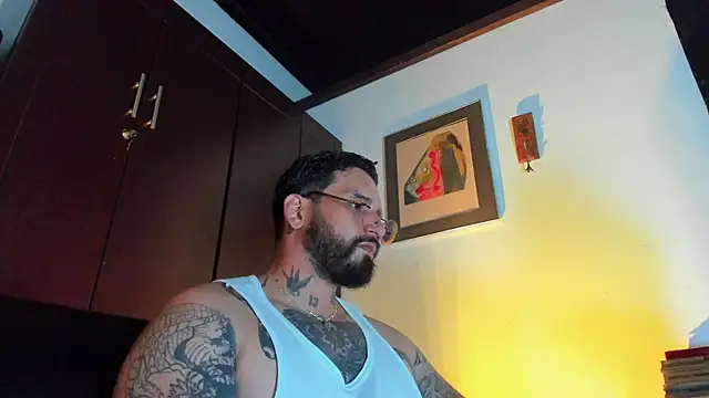 Snapshot of CamiloGray_ chatting on 22, 5, 2026 CamiloGray online show from 22, 5, 2026