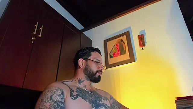 Snapshot of CamiloGray_ chatting on 3, 6, 2026 CamiloGray online show from 3, 6, 2026