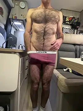 Hairy athlete online show from 26, 12, 2024