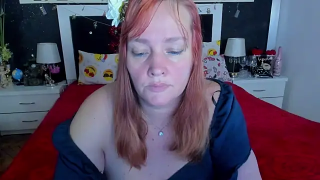 Snapshot of SinFulTitsDD chatting on 14, 2, 2025 SinFulTitsDD online show from 14, 2, 2025