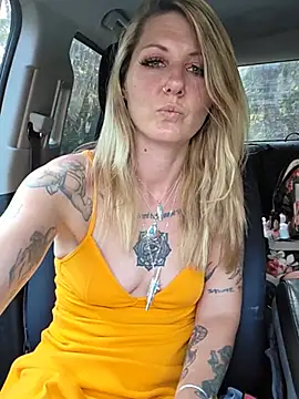 SheIsSomething online show from 18, 7, 2026